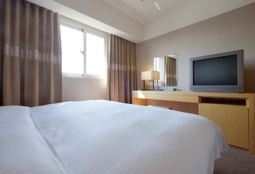 Superior Room, City Suites  Gateway