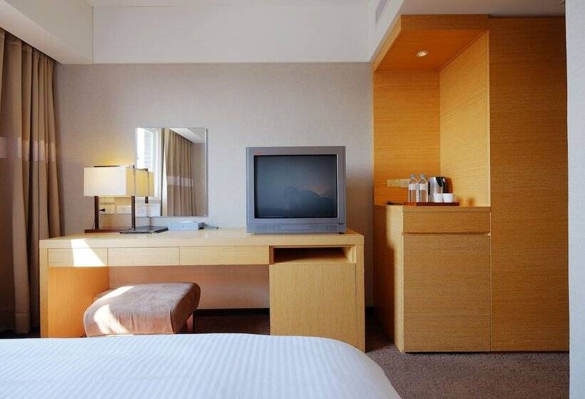 Superior Room, City Suites  Gateway