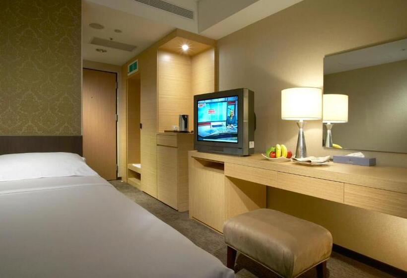 Superior Room, City Suites  Gateway