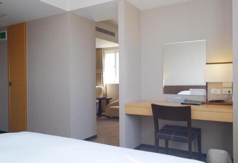 Standard Room, City Suites  Gateway