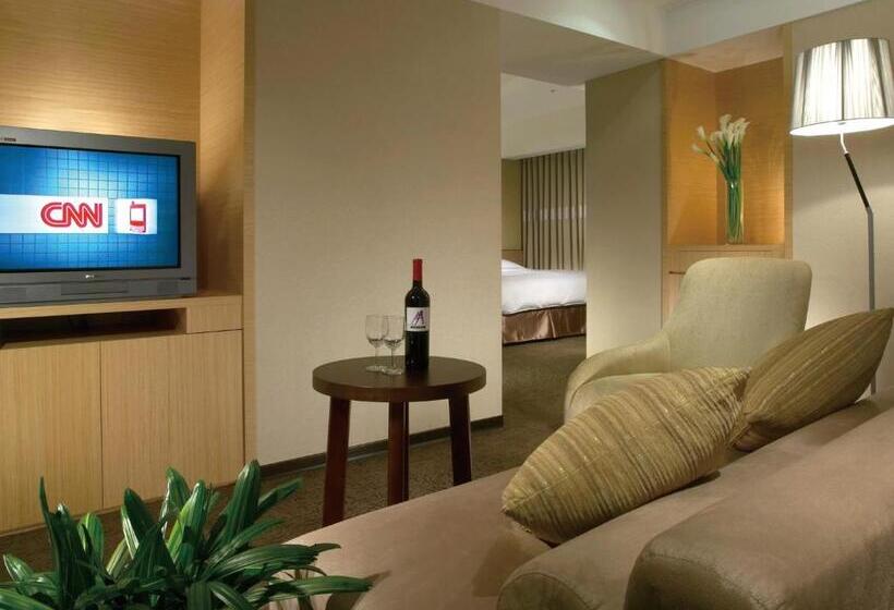 Standard Room, City Suites  Gateway