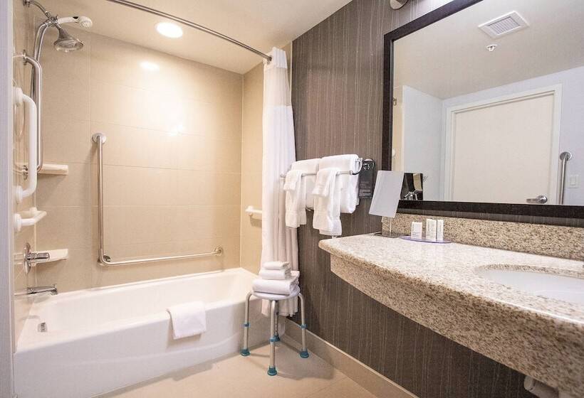 חדר סטנדרט, Courtyard By Marriott Kingston Highway 401