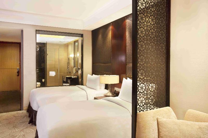 Standardzimmer Kingsize Bett, Crowne Plaza New Delhi Mayur Vihar Noida, An Ihg