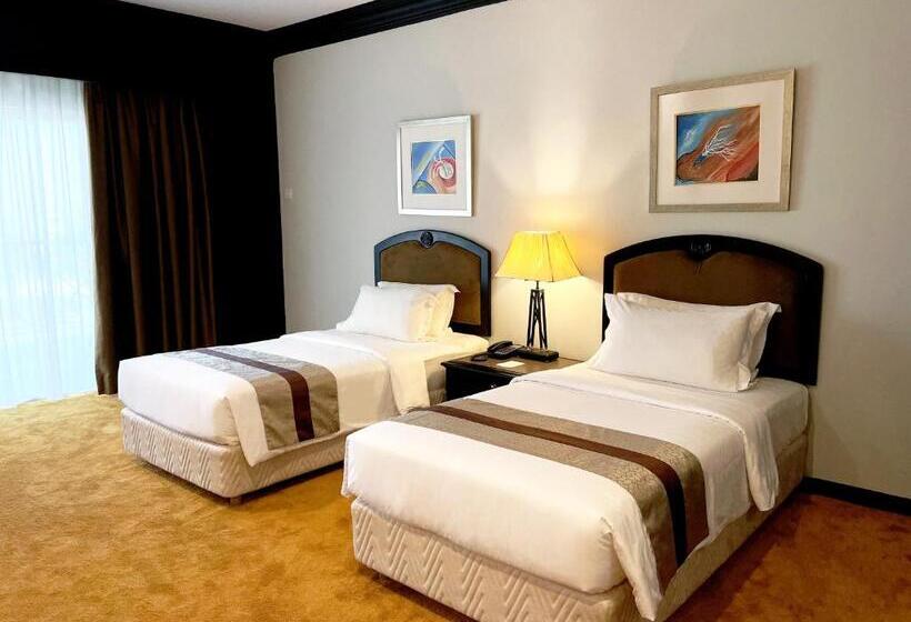 Номер Deluxe, Grand Darul Makmur Hotel Kuantan