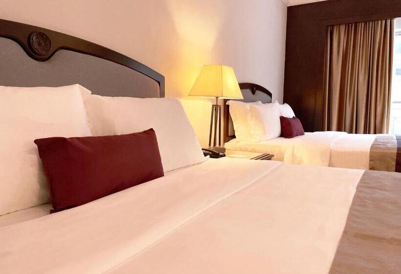 Четырехместный Номер Deluxe, Grand Darul Makmur Hotel Kuantan