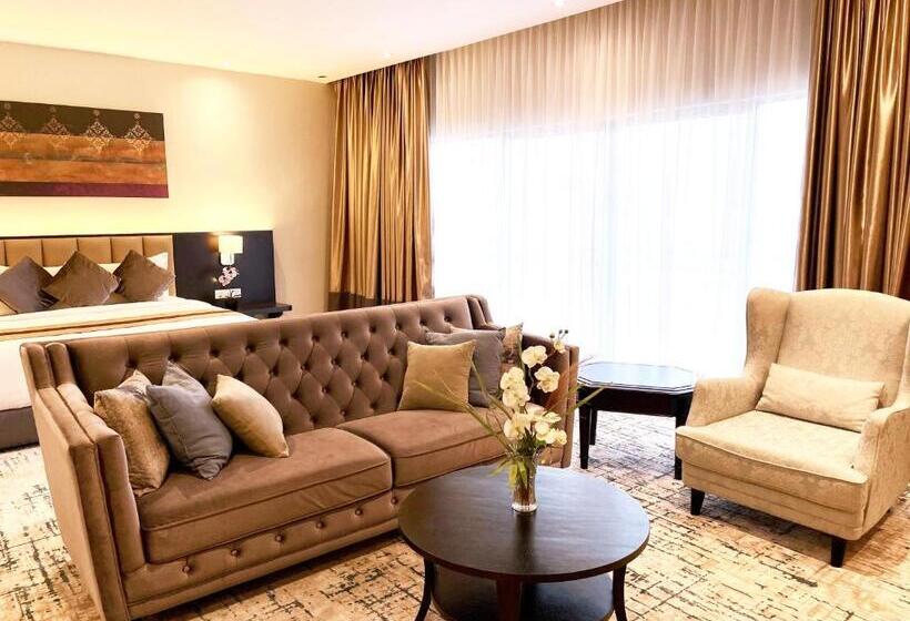 Президентский Люкс, Grand Darul Makmur Hotel Kuantan