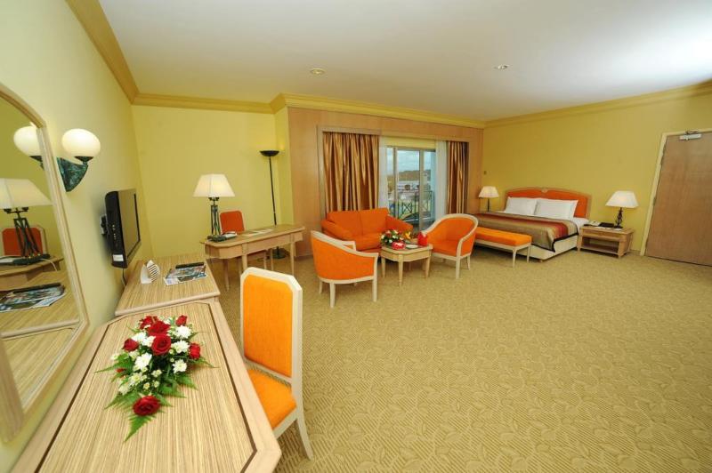 Президентский Люкс, Grand Darul Makmur Hotel Kuantan