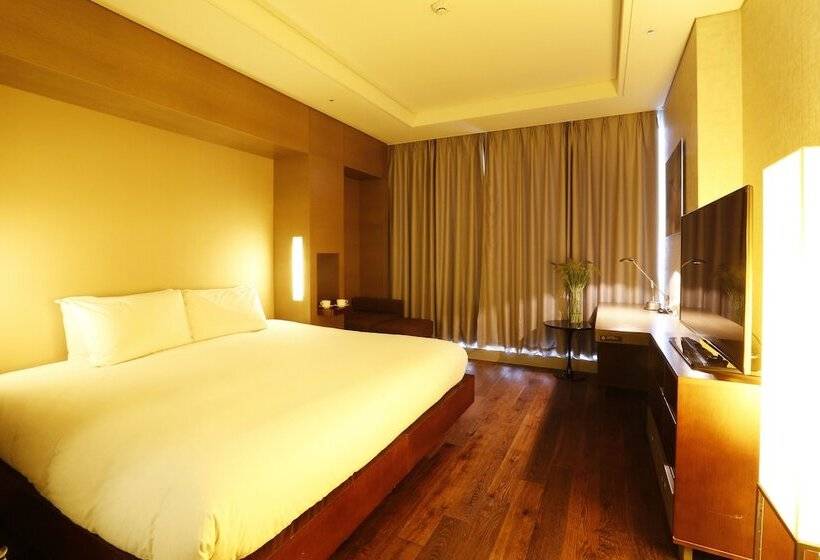 اتاق اجرایی, Grand Mercure Ambassador Changwon