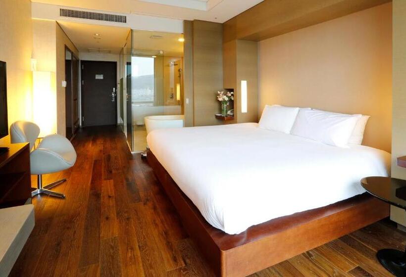 اتاق اجرایی, Grand Mercure Ambassador Changwon