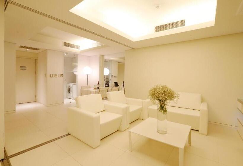 سوئیت اجرایی با تخت کینگ, Grand Mercure Ambassador Changwon