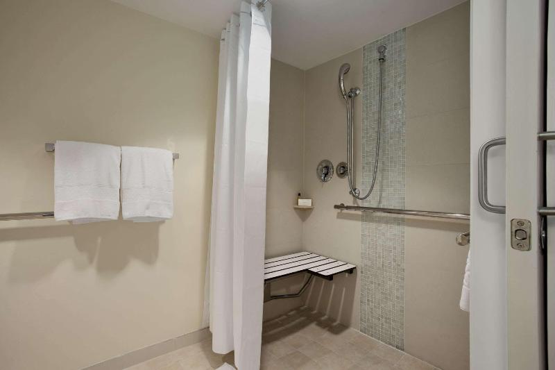 اتاق لوکس, Grand Mercure Ambassador Changwon