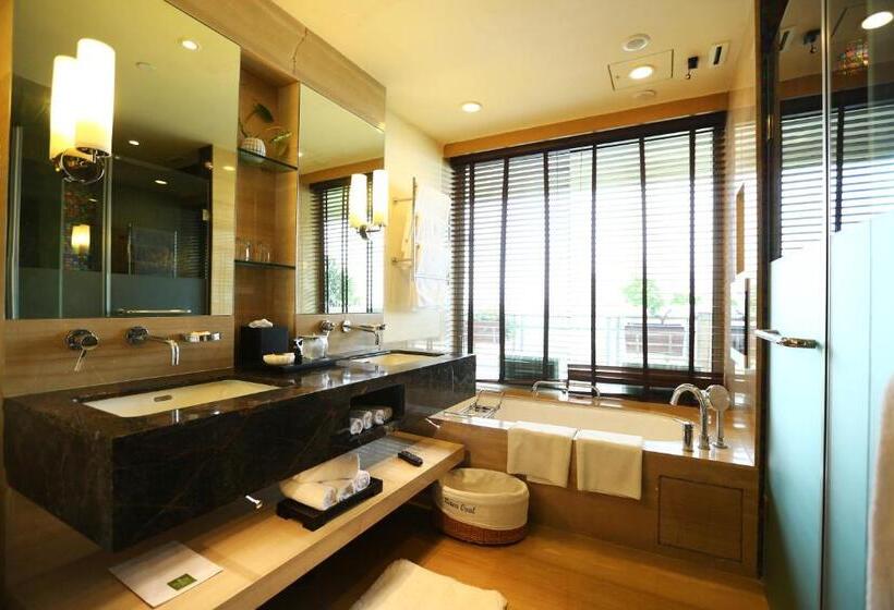 带大床的俱乐部房间, Itc Gardenia, A Luxury Collection Hotel, Bengaluru