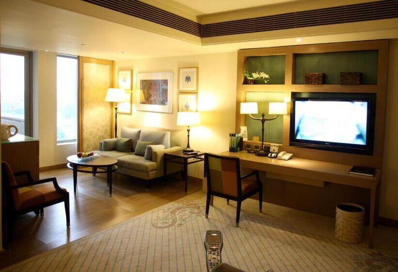 带大床的俱乐部房间, Itc Gardenia, A Luxury Collection Hotel, Bengaluru