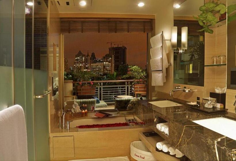 带大床的俱乐部房间, Itc Gardenia, A Luxury Collection Hotel, Bengaluru