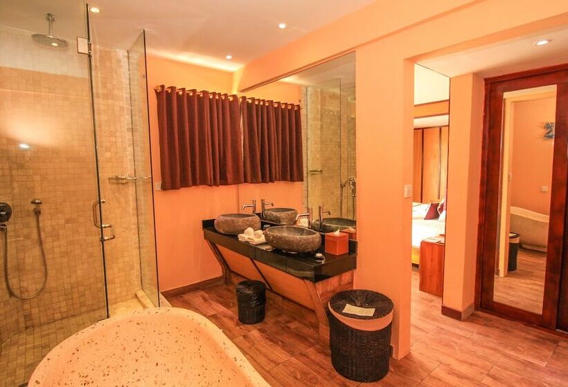 سوییت خانوادگی, Kupu Kupu Jimbaran Beach Hotel & Spa By L’occitane
