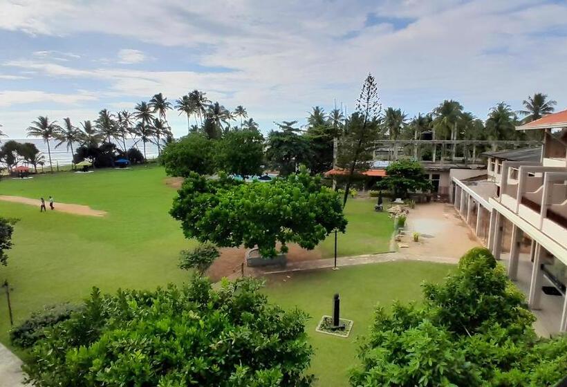 اتاق سه نفره دلوکس با چشم‌انداز دریا, Laya Beach