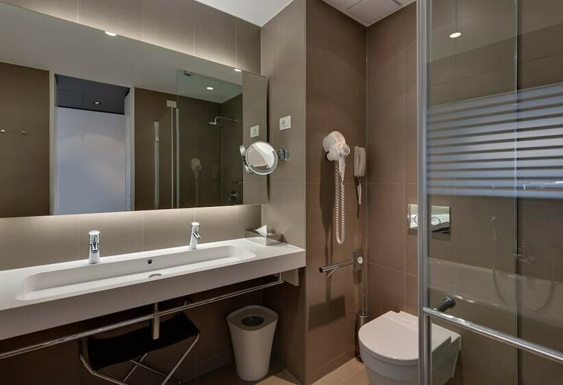 اتاق استاندارد, Lone Hotel By Maistra Collection