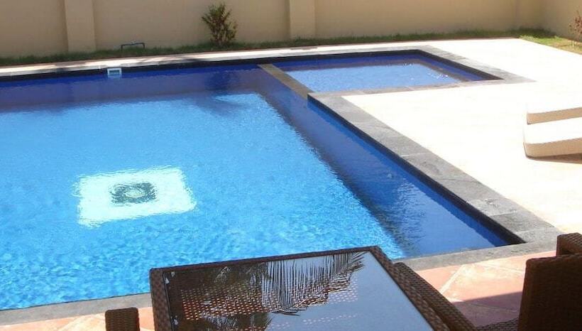 ویلای یک اتاق خوابه با استخر شنا, Luce D Alma Resort