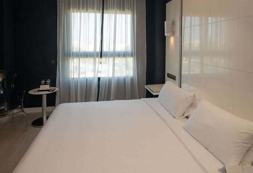 Quarto Premium, Malaga Nostrum Airport