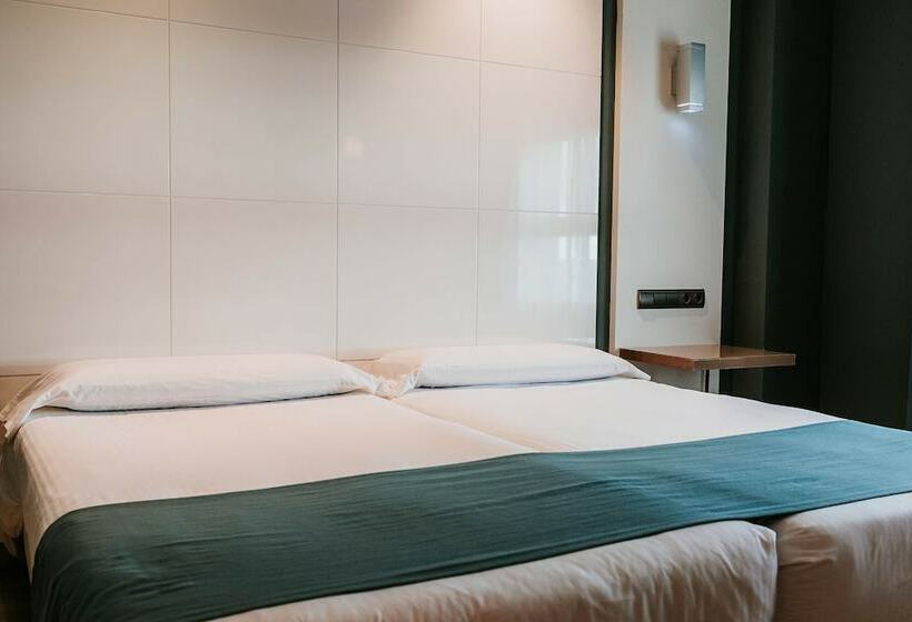 Quarto Premium, Malaga Nostrum Airport