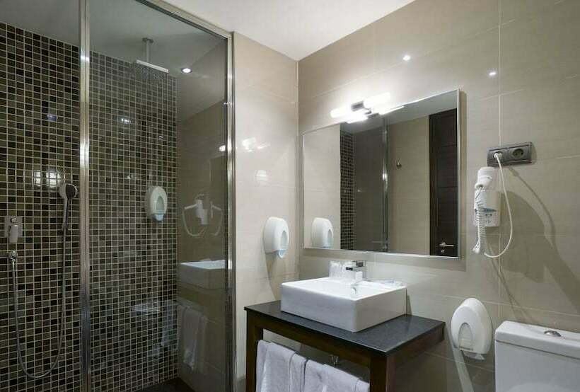 Quarto Premium, Malaga Nostrum Airport