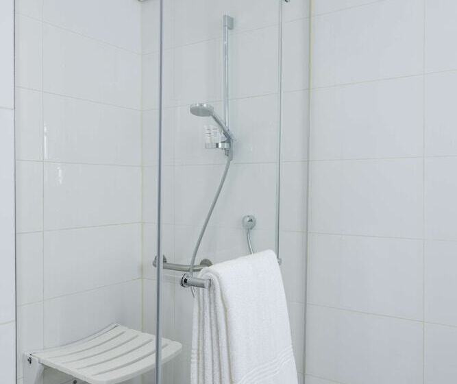 Номер Стандарт, Radisson Hotel Cape Town Foreshore