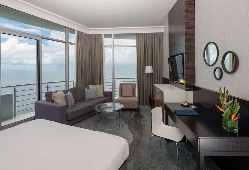 سوییت جونیور با چشم‌انداز دریا, Radisson Blu Hotel & Residence, Maputo
