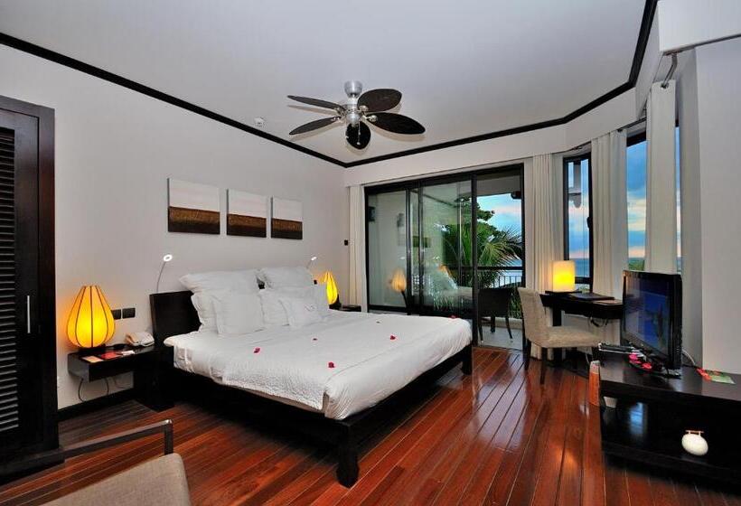 سوییت جونیور, Le Cardinal Exclusive Resort