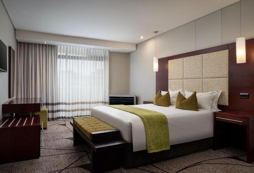 سوییت, Premier Hotel East London Icc