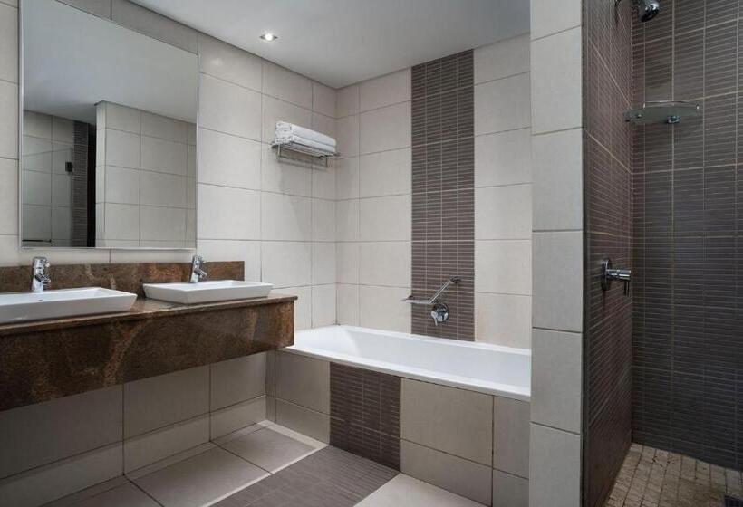 2 Bedroom Superior Room, Premier Hotel East London Icc