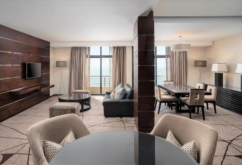 سوئیت پریمیوم, Premier Hotel East London Icc