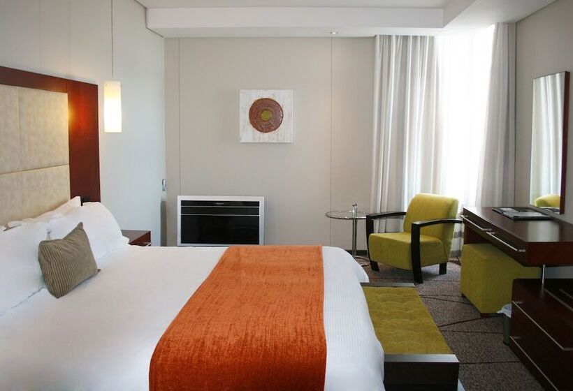 سوییت, Premier Hotel East London Icc
