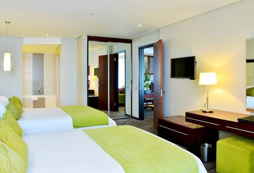 سوییت اجرایی, Premier Hotel East London Icc