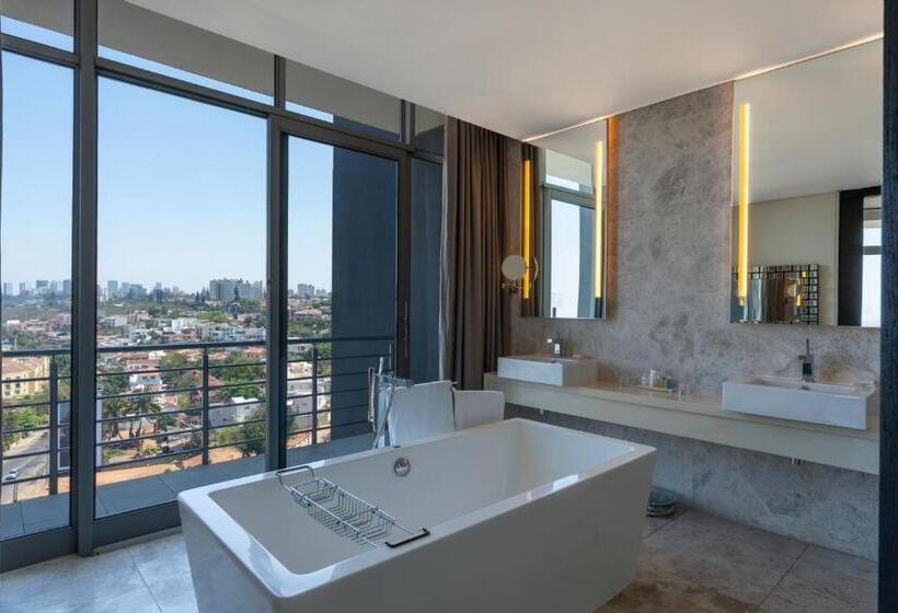 سوییت با چشم‌انداز دریا, Radisson Blu Hotel & Residence, Maputo