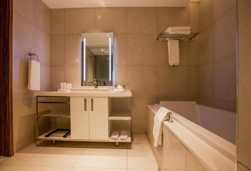 آپارتمان 1 خوابه با بالکن و چشم‌انداز دریا, Radisson Blu Hotel & Residence, Maputo