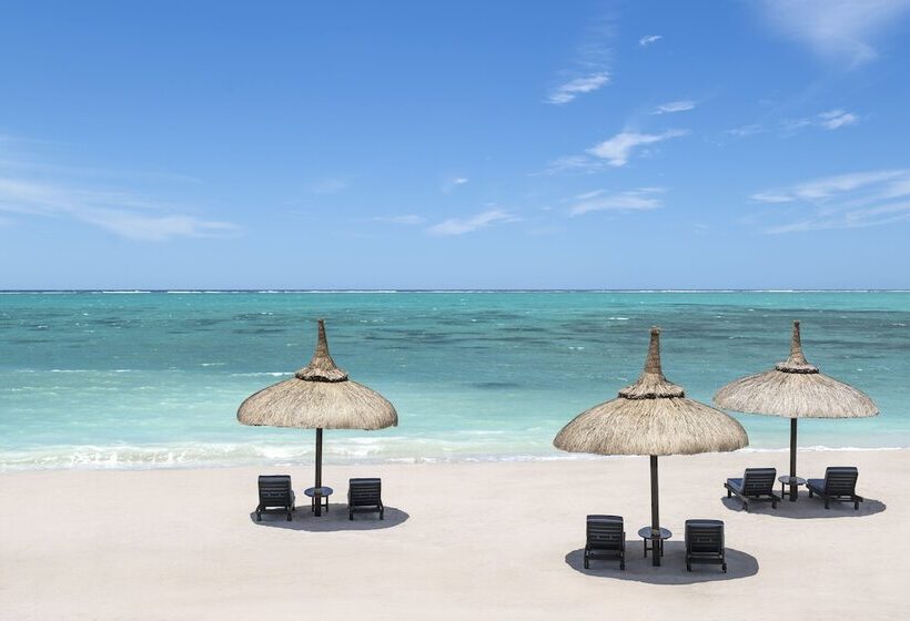 اتاق لوکس با چشم‌انداز دریا, Shangrila Le Touessrok, Mauritius