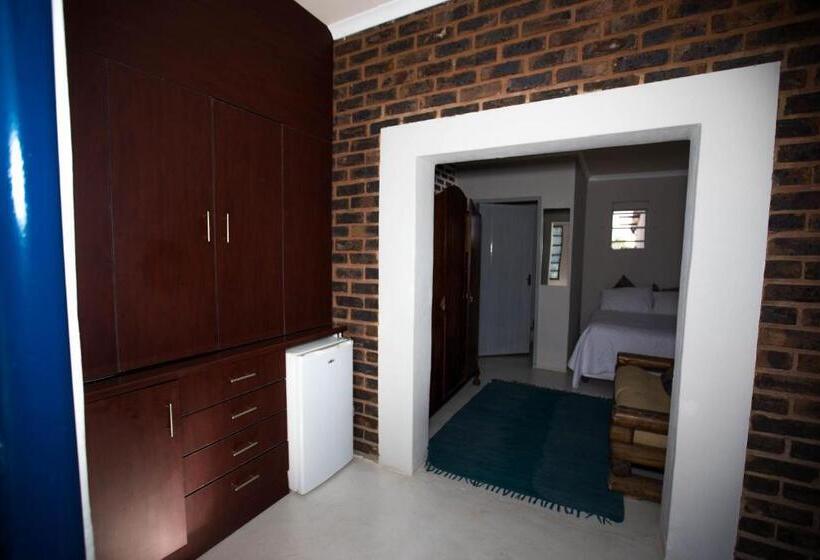 اتاق اکونومی, Inyameko Bnb