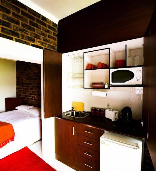اتاق اکونومی, Inyameko Bnb