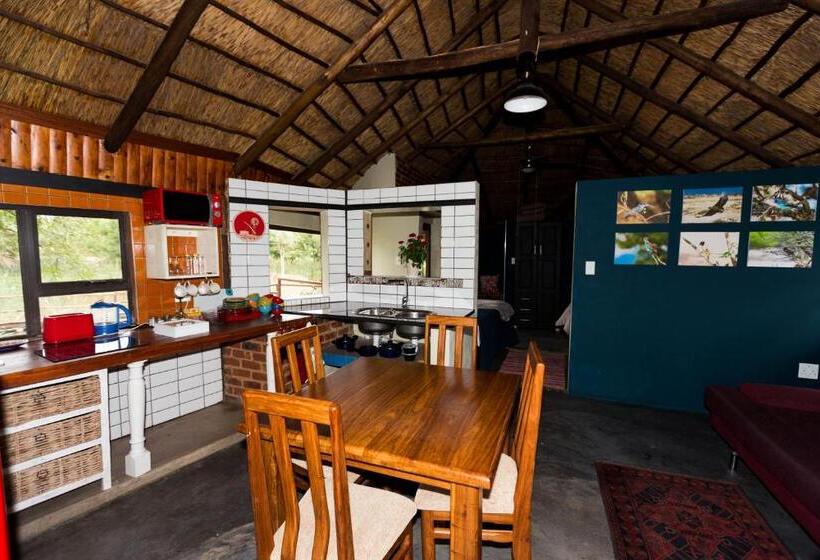 بانگلوی استاندارد, Inyameko Bnb