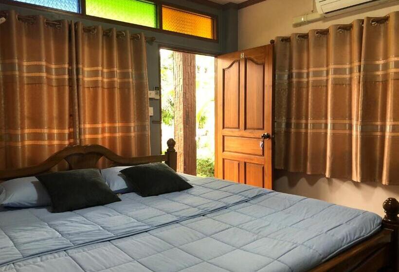 اتاق استاندارد با تخت بزرگ, Ruen Thai Ban Rim Nam