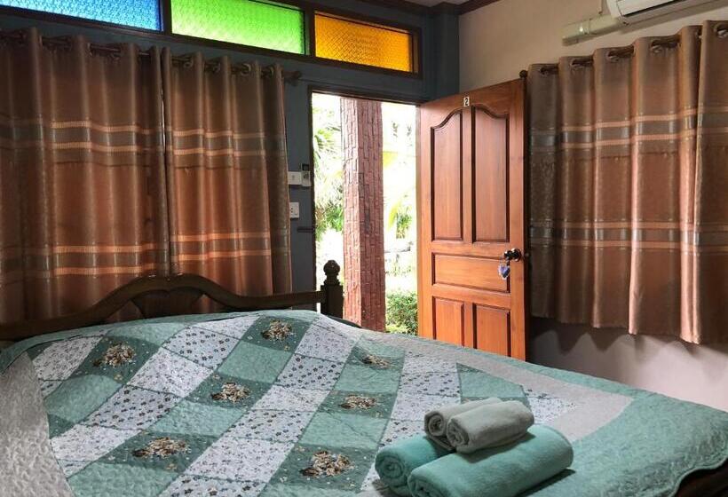 اتاق استاندارد با تخت بزرگ, Ruen Thai Ban Rim Nam