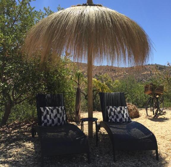 اتاق استاندارد با چشم‌انداز کوهستان, B&b Sol Y Monte