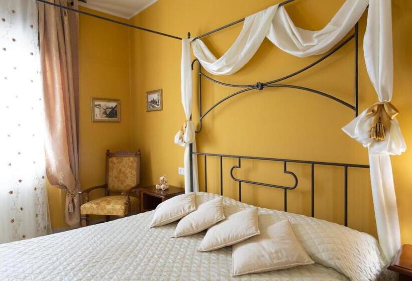 اتاق استاندارد با بالکن, Al Borgo Rooms