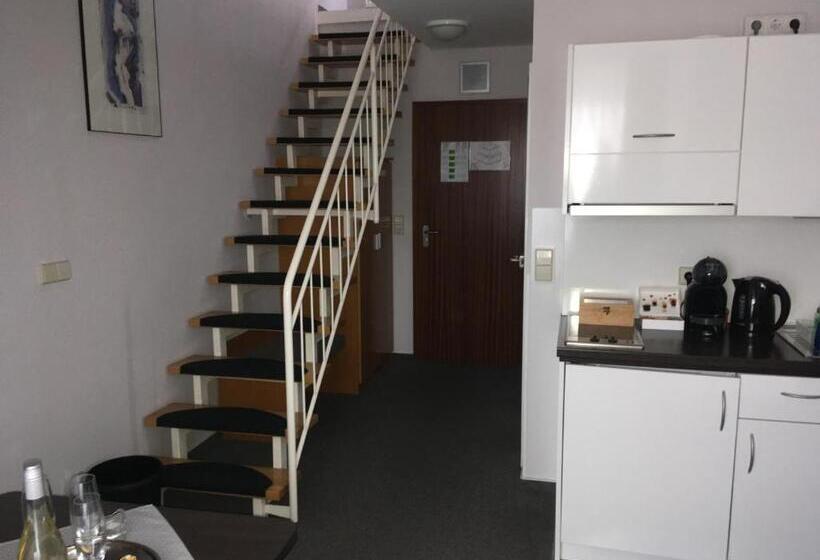 آپارتمان 1 خوابه, Apartment 47