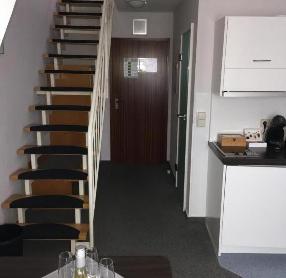 آپارتمان 1 خوابه, Apartment 47