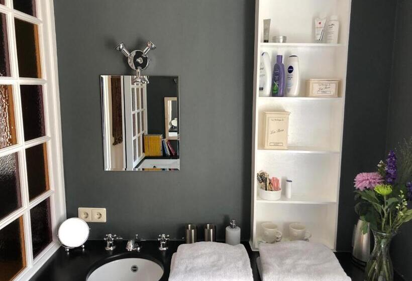 اتاق لوکس با تخت بزرگ, The Lastage Inn   Bed & Breakfast
