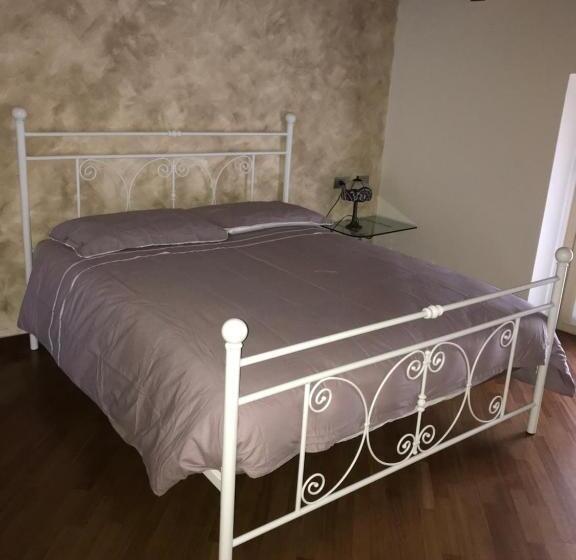 اتاق لوکس, B&b Lodi Centro