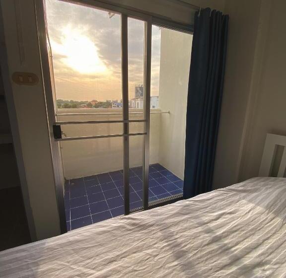اتاق استاندارد سه نفره, Monta Apartment