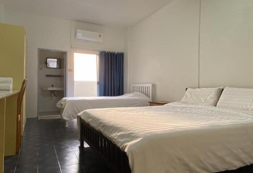 اتاق استاندارد سه نفره, Monta Apartment