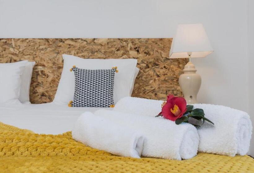 اتاق استاندارد سه تخته با سرویس بهداشتی مشترک, Areal De Santa Bárbara Guest House